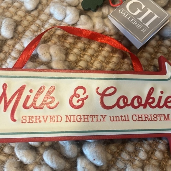 NWT Christmas tree ornament santa arrow 6 in wooden by gallerie 2 - Picture 3 of 5